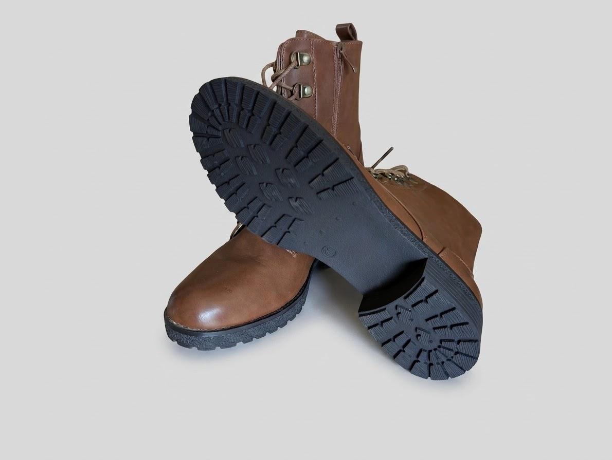 Jungle Boots