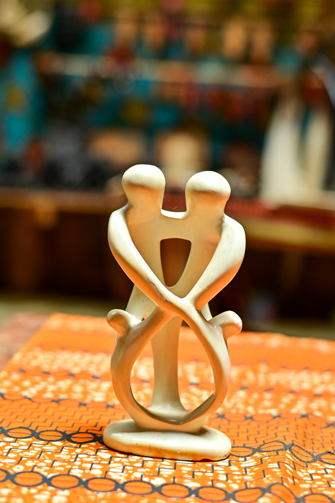 Ubuntu Connection Figurine