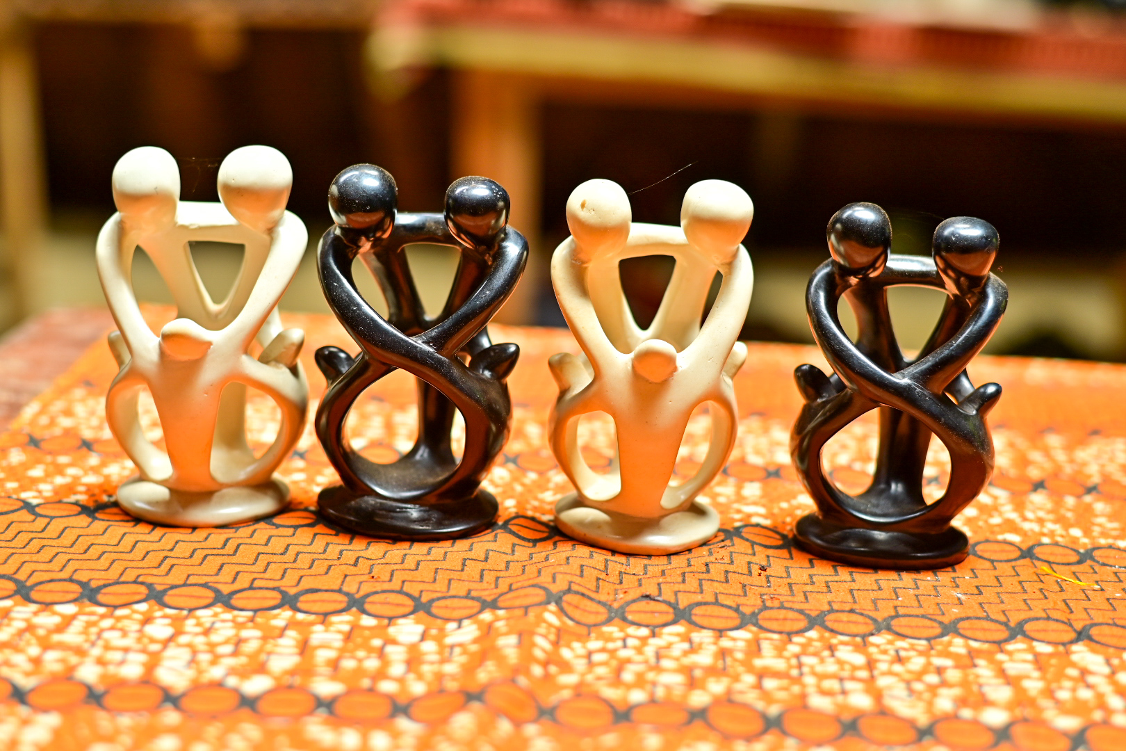 Ubuntu Connection Figurine